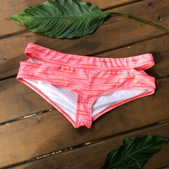 Athleta Other - Athleta size Large bottoms